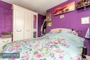 Bedroom- click for photo gallery